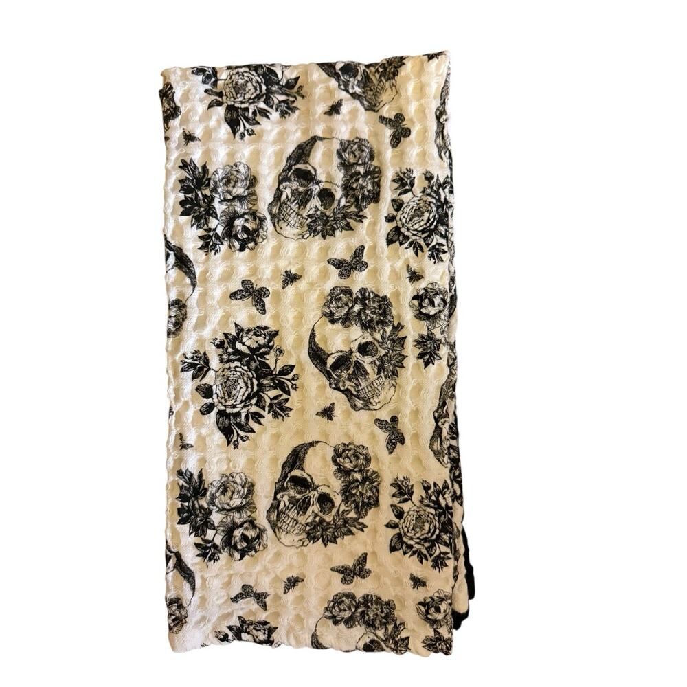 Cynthia Rowley Halloween Sugar Skull Roses Hand Kitchen Towel set of 3 100% cott